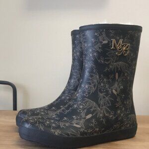 MoovBoot Vintage Orient Mid Calf Winter Boots